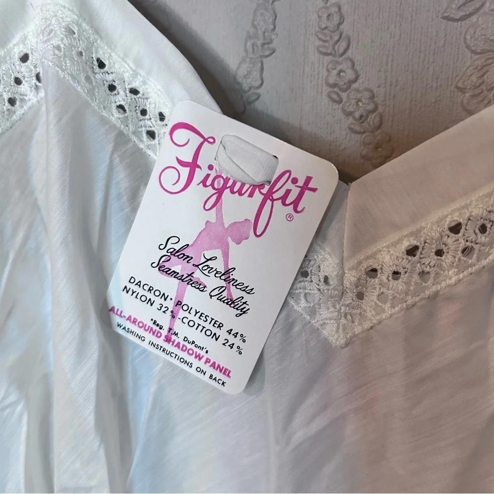 Elegant White Lace Trim Nightgown Vintage Figure Fit 36 New NWT - Picture 3 of 5